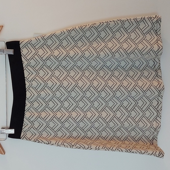 NWT Gilli Shelly Printed A Line Skirt Black and White Size‎ Small - Picture 1 of 6